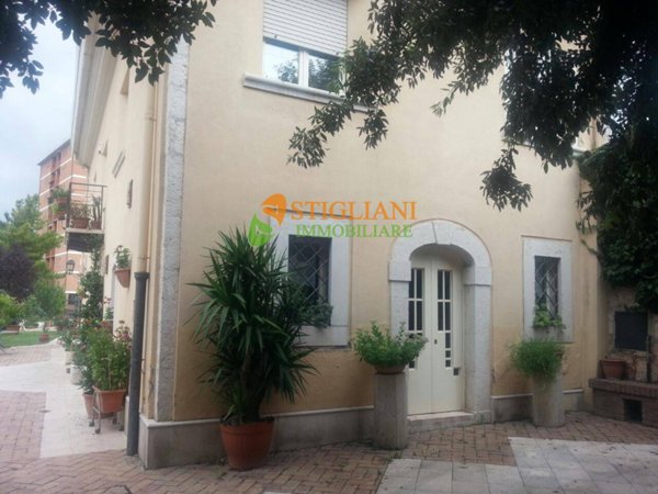 casa indipendente in vendita a Campobasso in zona San Giovanni dei Gelsi