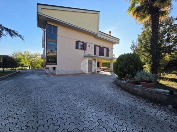 casa indipendente in vendita a Campobasso