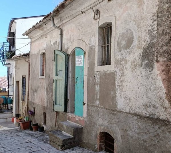 casa indipendente in vendita a Campochiaro