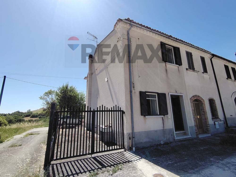 casa indipendente in vendita a Campochiaro