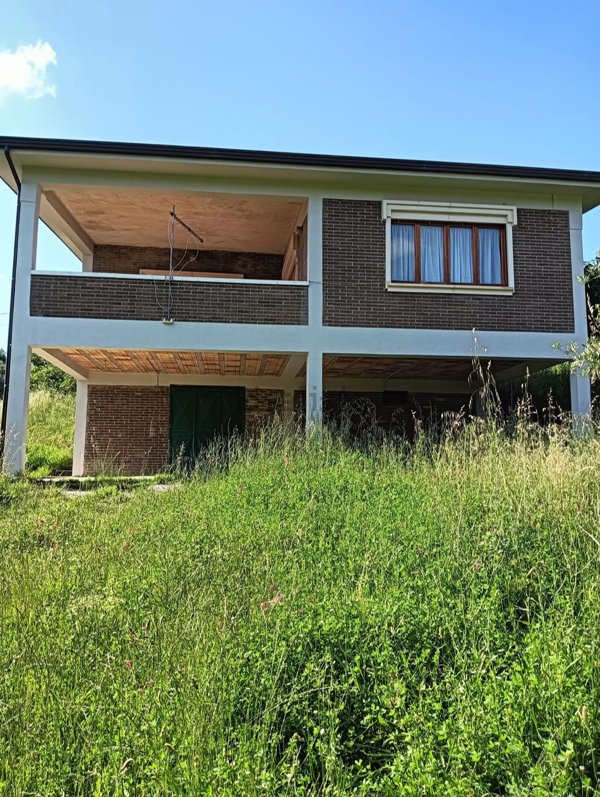 casa indipendente in vendita a Campodipietra