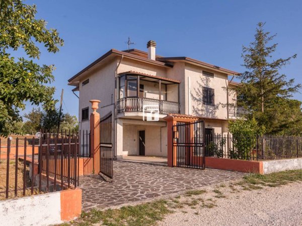casa indipendente in vendita a Campodipietra