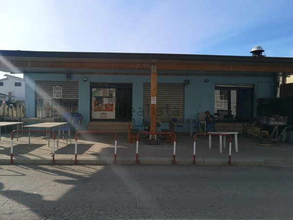 negozio in vendita a Campomarino in zona Nuova Cliternia