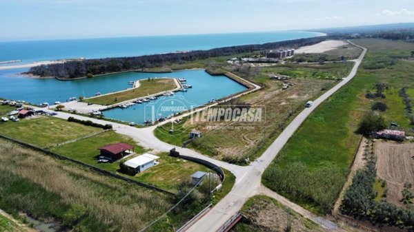 negozio in vendita a Campomarino
