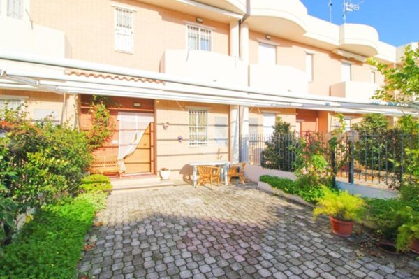 casa indipendente in vendita a Campomarino