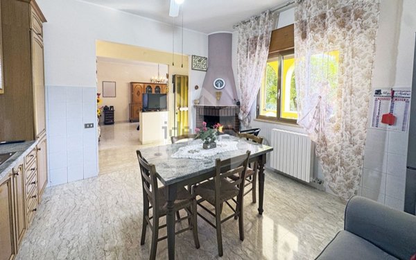 casa indipendente in vendita a Campomarino