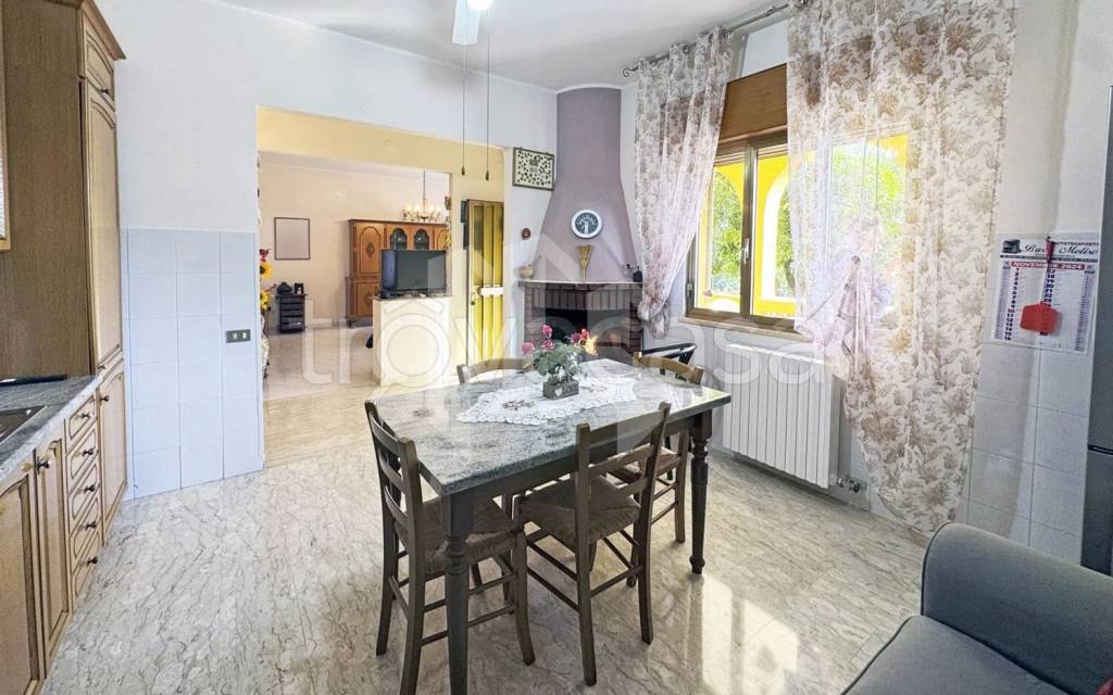 casa indipendente in vendita a Campomarino