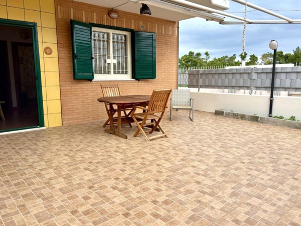 casa indipendente in vendita a Campomarino