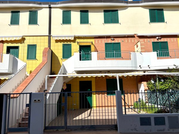casa indipendente in vendita a Campomarino