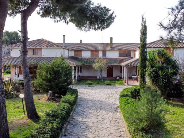 casa indipendente in vendita a Campomarino