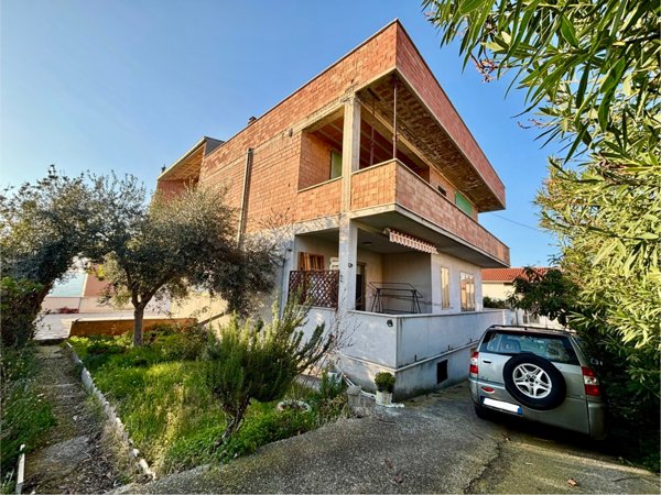 casa indipendente in vendita a Campomarino