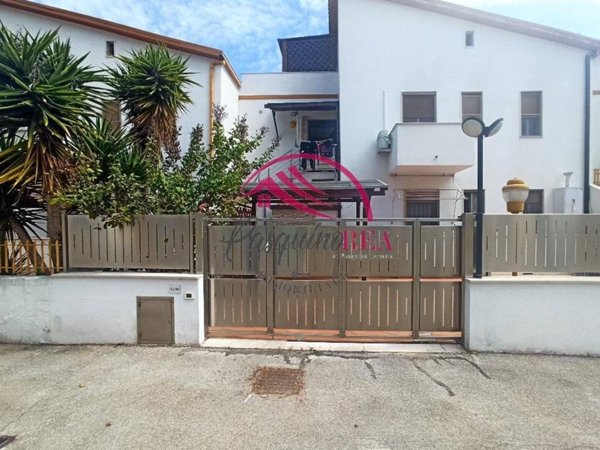 casa indipendente in vendita a Campomarino