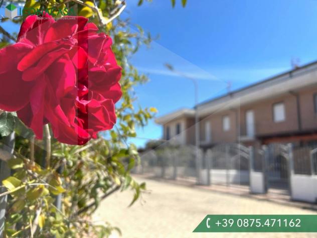 casa indipendente in vendita a Campomarino