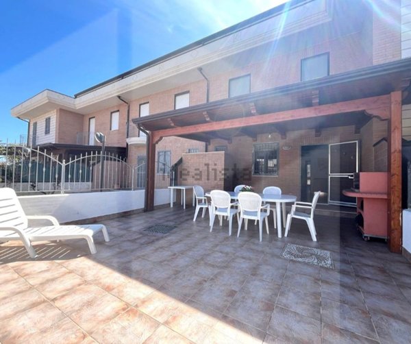 casa indipendente in vendita a Campomarino