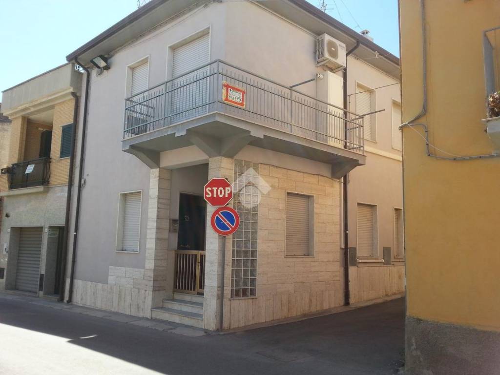 casa indipendente in vendita a Campomarino