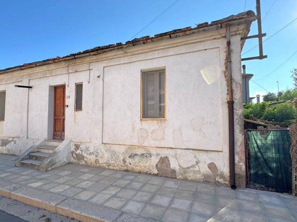 casa indipendente in vendita a Campomarino in zona Nuova Cliternia