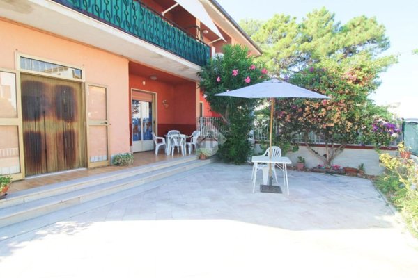 casa indipendente in vendita a Campomarino