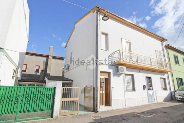 casa indipendente in vendita a Campomarino