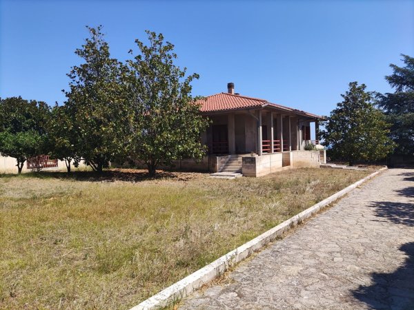 casa indipendente in vendita a Campomarino in zona Nuova Cliternia