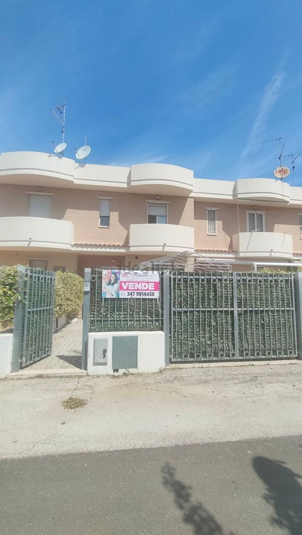 casa indipendente in vendita a Campomarino