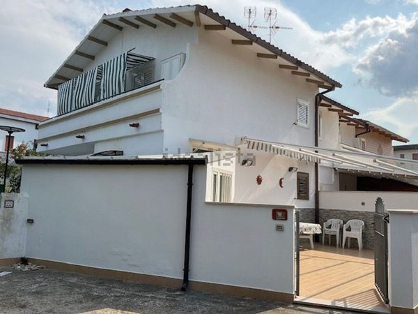 casa indipendente in vendita a Campomarino