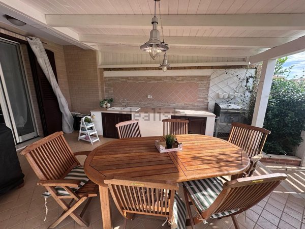 casa indipendente in vendita a Campomarino