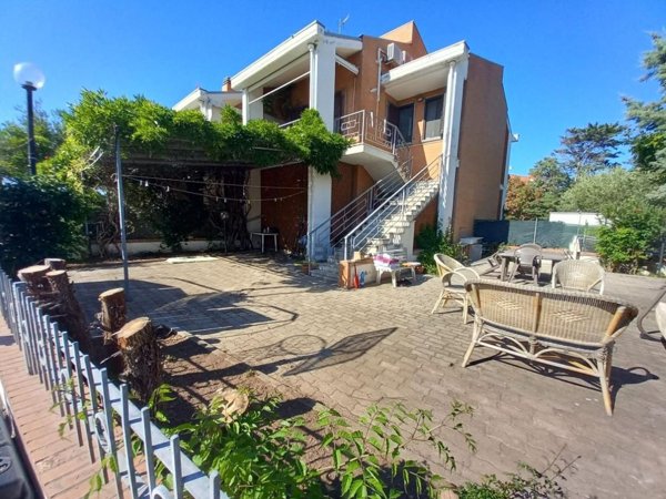 casa indipendente in vendita a Campomarino