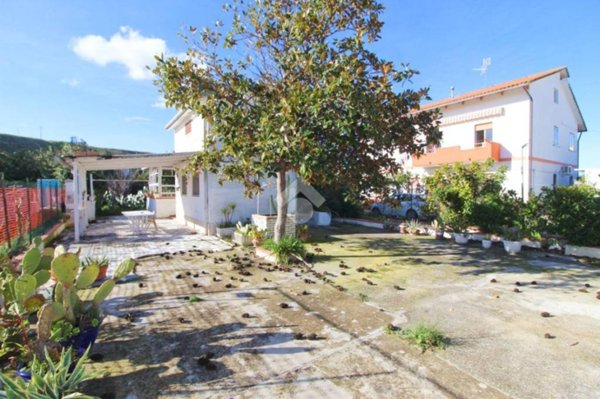 casa indipendente in vendita a Campomarino