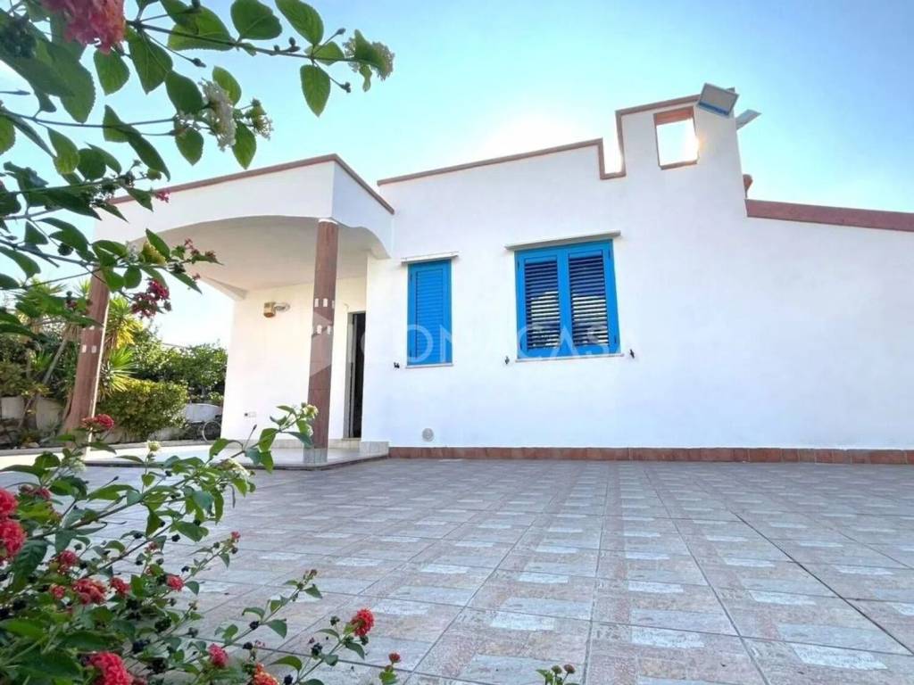 casa indipendente in vendita a Campomarino