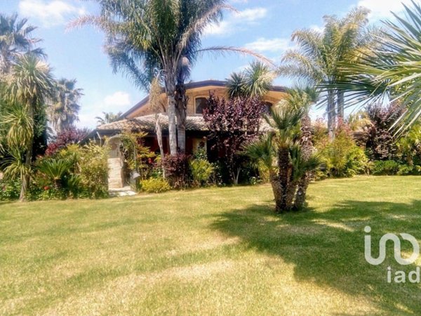 casa indipendente in vendita a Campomarino