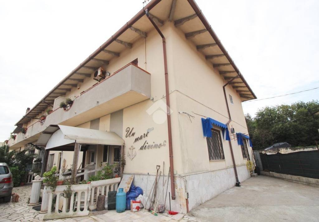 casa indipendente in vendita a Campomarino