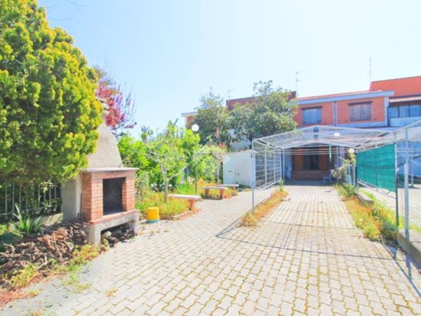 casa indipendente in vendita a Campomarino