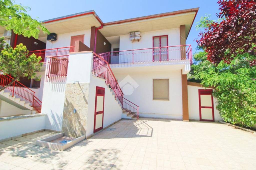 casa indipendente in vendita a Campomarino
