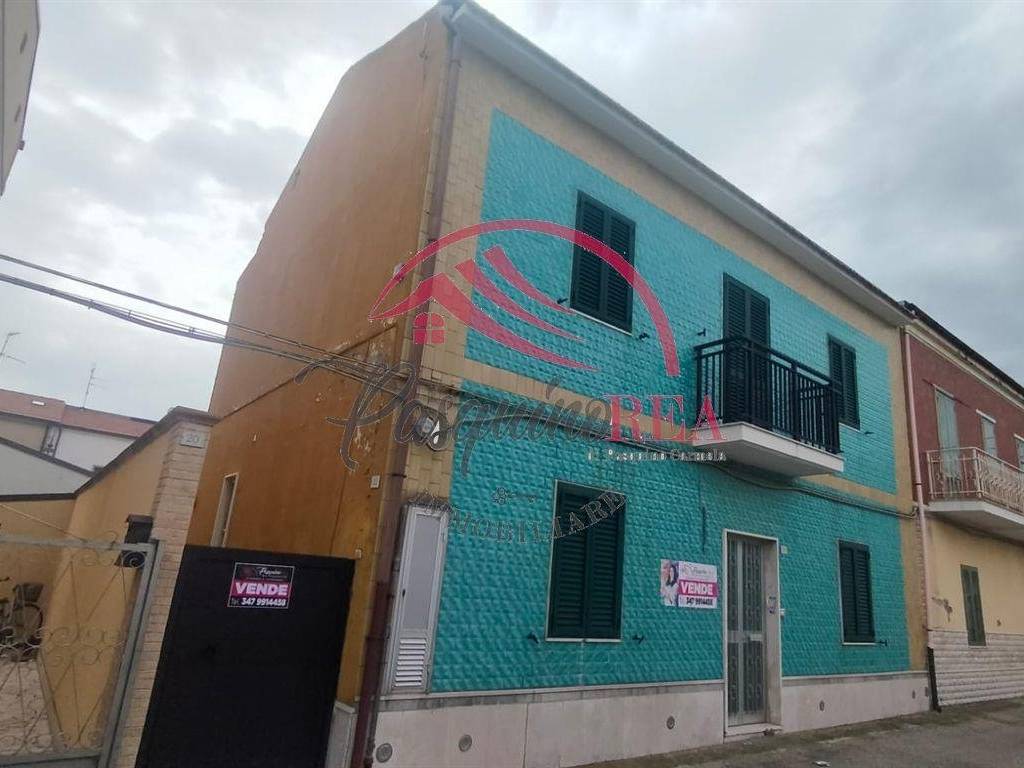casa indipendente in vendita a Campomarino