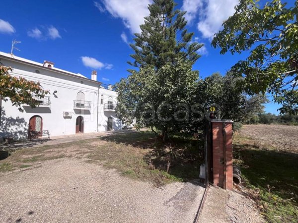 casa indipendente in vendita a Campomarino in zona Nuova Cliternia