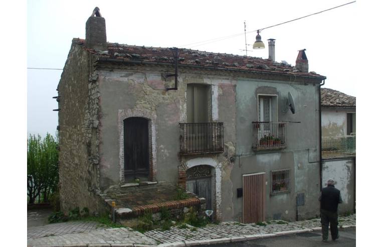 casa indipendente in vendita a Casacalenda