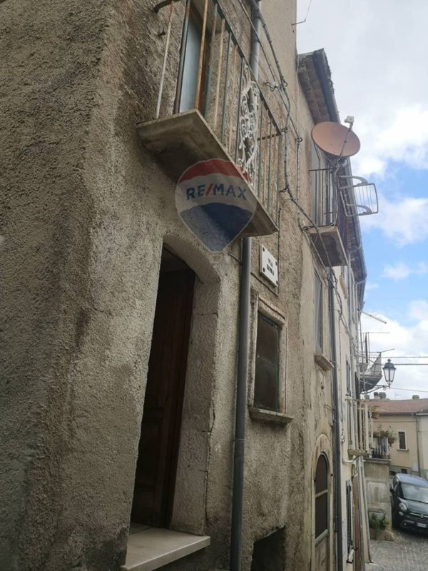 casa indipendente in vendita a Casalciprano