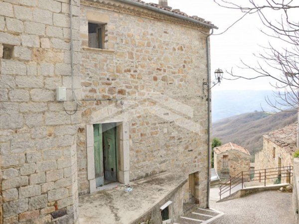 intera palazzina in vendita a Castelbottaccio