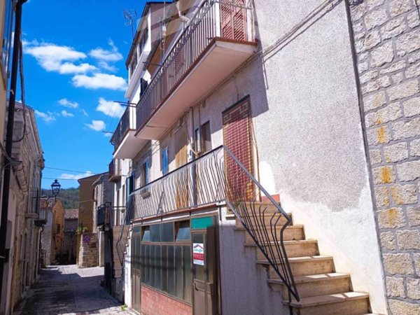 intera palazzina in vendita a Castelbottaccio