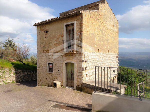 casa indipendente in vendita a Castelbottaccio