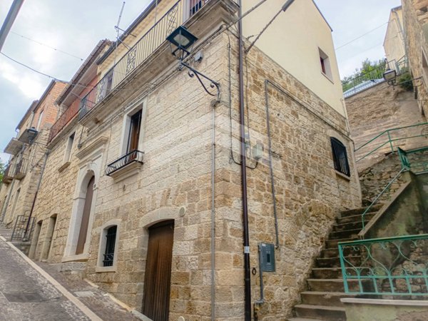 intera palazzina in vendita a Castelbottaccio