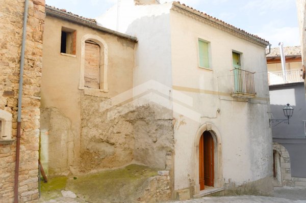 intera palazzina in vendita a Castelbottaccio