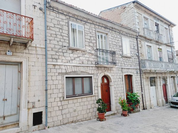 casa indipendente in vendita a Castelbottaccio