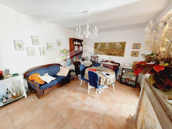 intera palazzina in vendita a Castelbottaccio