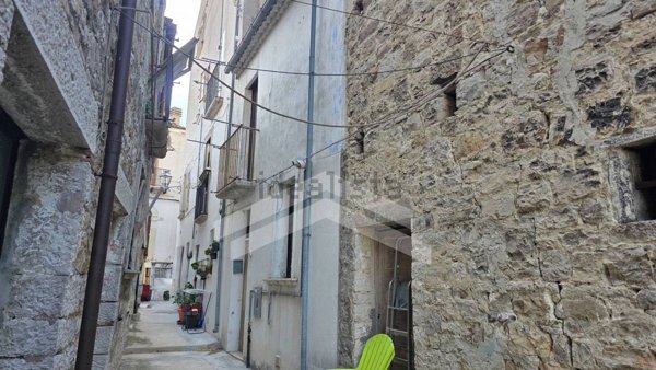 casa indipendente in vendita a Castelbottaccio