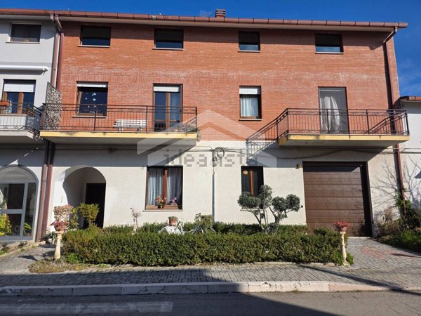 casa indipendente in vendita a Castelbottaccio