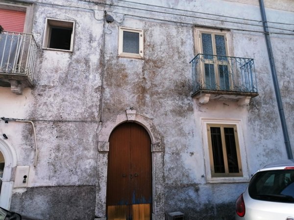 casa indipendente in vendita a Cercemaggiore