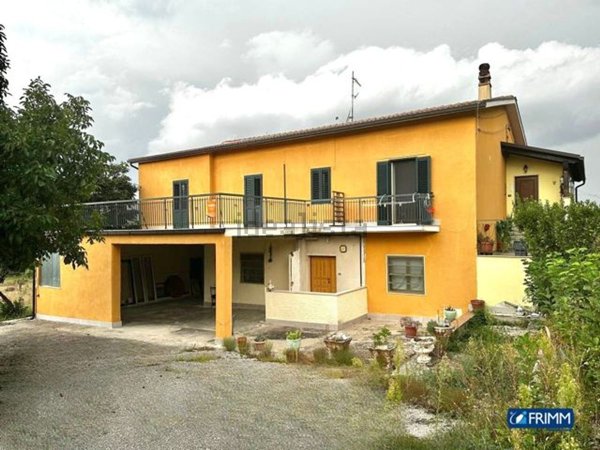 casa indipendente in vendita a Cercemaggiore
