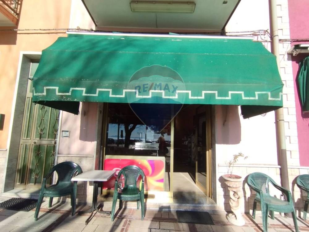 negozio in vendita a Cercemaggiore