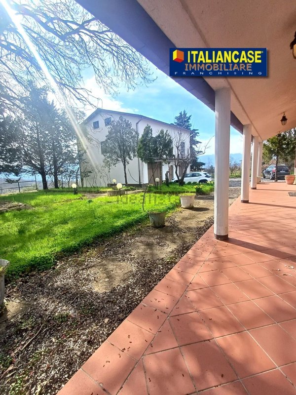 casa indipendente in vendita a Cercemaggiore